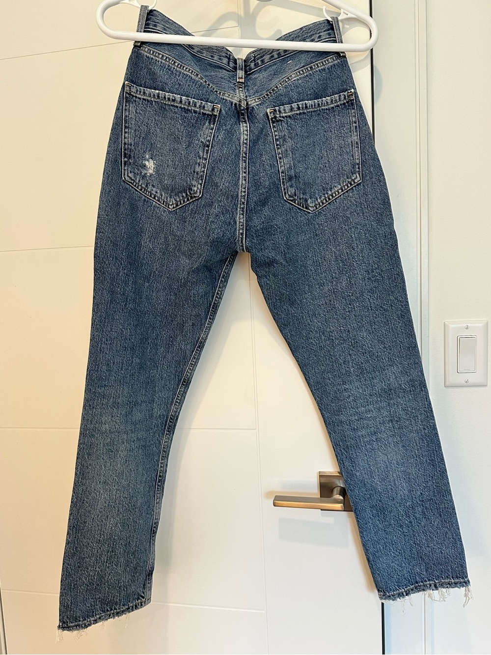 Agolde Riley Crop Jeans - Picture 5 of 8